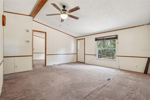 House in Edgewater, Florida 5 bedrooms, 277.22 sq.m. № 1719155 - photo 9