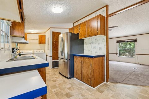 House in Edgewater, Florida 5 bedrooms, 277.22 sq.m. № 1719155 - photo 14