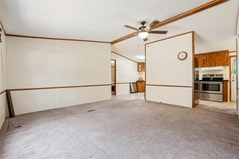 House in Edgewater, Florida 5 bedrooms, 277.22 sq.m. № 1719155 - photo 11