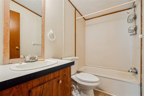House in Edgewater, Florida 5 bedrooms, 277.22 sq.m. № 1719155 - photo 29