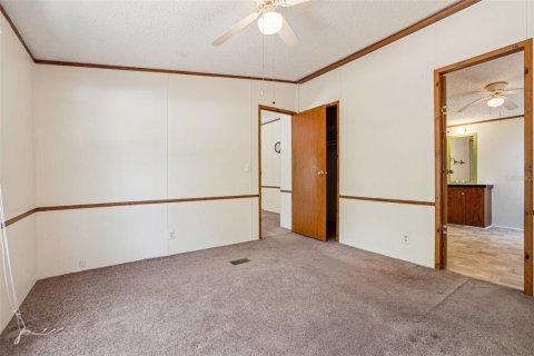 House in Edgewater, Florida 5 bedrooms, 277.22 sq.m. № 1719155 - photo 19