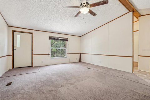 House in Edgewater, Florida 5 bedrooms, 277.22 sq.m. № 1719155 - photo 8