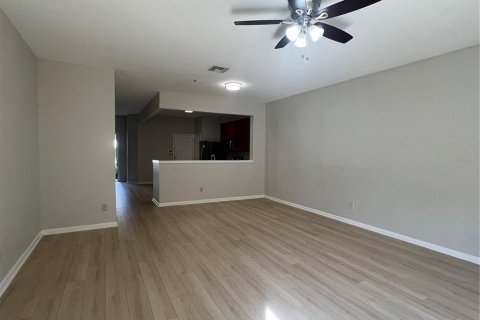 Adosado en alquiler en Orlando, Florida, 3 dormitorios, 156.26 m2 № 1542776 - foto 5