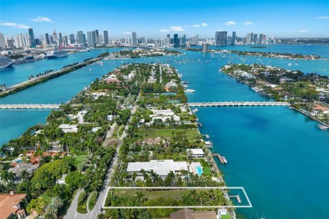 Купить виллу или дом в Майами-Бич, Флорида № 2050363 - фото 16