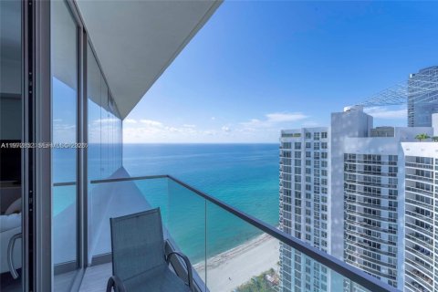Снять в аренду кондоминиум в Санни-Айлс-Бич, Флорида 2 спальни, 151.8м2, № 2038371 - фото 25