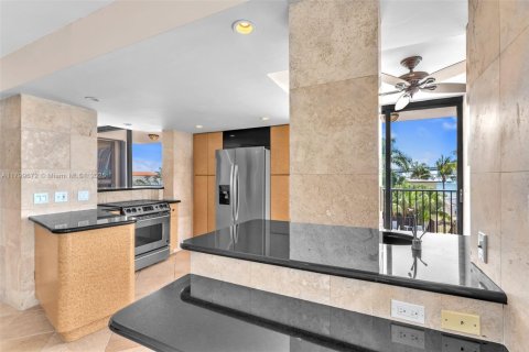 Condominio en venta en Miami Beach, Florida, 2 dormitorios, 133.78 m2 № 1874423 - foto 17