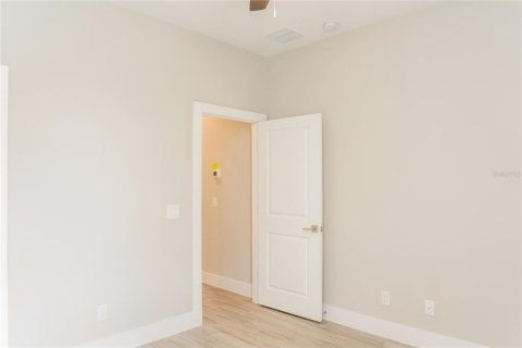 Casa en alquiler en Kissimmee, Florida, 4 dormitorios, 155.15 m2 № 2167057 - foto 6