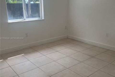 Casa en alquiler en Homestead, Florida, 3 dormitorios, 161.65 m2 № 1996145 - foto 25