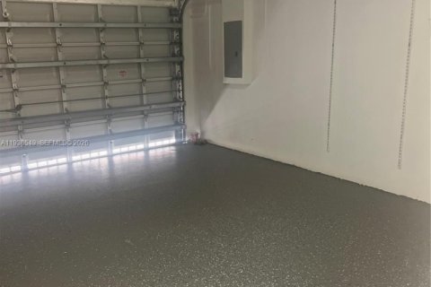 Casa en alquiler en Homestead, Florida, 3 dormitorios, 161.65 m2 № 1996145 - foto 24