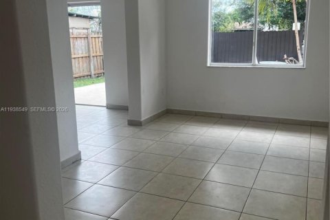 Casa en alquiler en Homestead, Florida, 3 dormitorios, 161.65 m2 № 1996145 - foto 28