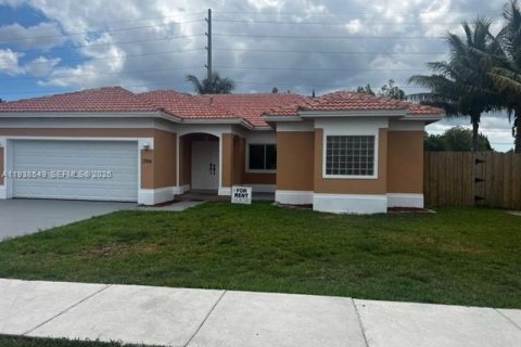 Casa en alquiler en Homestead, Florida, 3 dormitorios, 161.65 m2 № 1996145 - foto 5