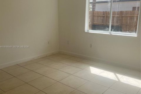 Casa en alquiler en Homestead, Florida, 3 dormitorios, 161.65 m2 № 1996145 - foto 16