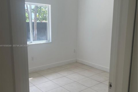 Casa en alquiler en Homestead, Florida, 3 dormitorios, 161.65 m2 № 1996145 - foto 17