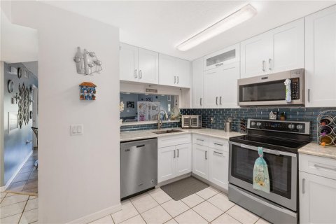 Condo in Sebastian, Florida, 2 bedrooms  № 1793625 - photo 21