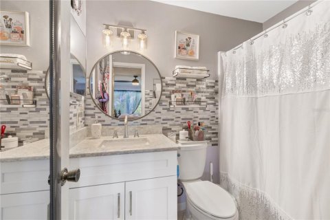 Condo in Sebastian, Florida, 2 bedrooms  № 1793625 - photo 30