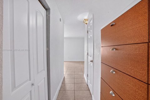 Купить таунхаус в Дейви, Флорида 2 спальни, 120.03м2, № 2434246 - фото 8