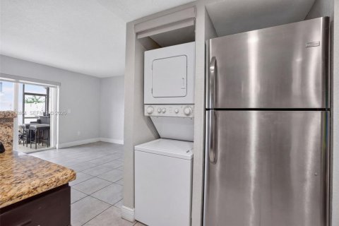 Купить таунхаус в Дейви, Флорида 2 спальни, 120.03м2, № 2434246 - фото 15