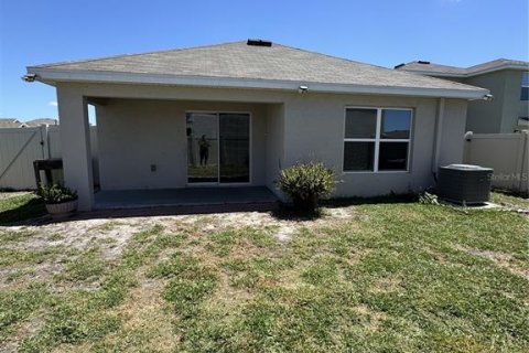 House in Palmetto, Florida 3 bedrooms, 142.05 sq.m. № 2205976 - photo 15