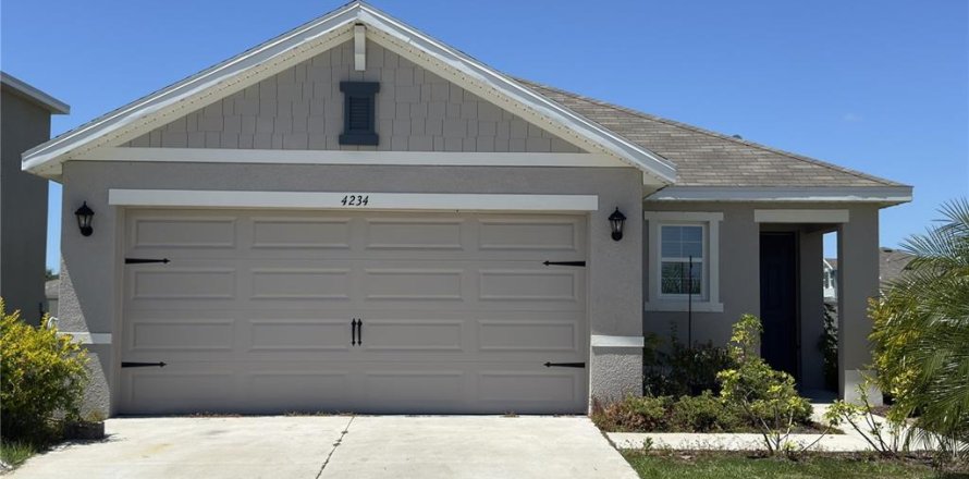 House in Palmetto, Florida 3 bedrooms, 142.05 sq.m. № 2205976