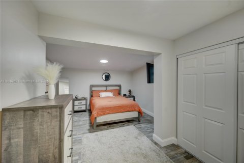 House in Palm Beach Gardens, Florida 3 bedrooms, 110.37 sq.m. № 1808980 - photo 18