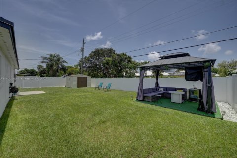 House in Palm Beach Gardens, Florida 3 bedrooms, 110.37 sq.m. № 1808980 - photo 22