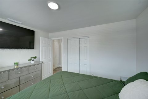 House in Palm Beach Gardens, Florida 3 bedrooms, 110.37 sq.m. № 1808980 - photo 27