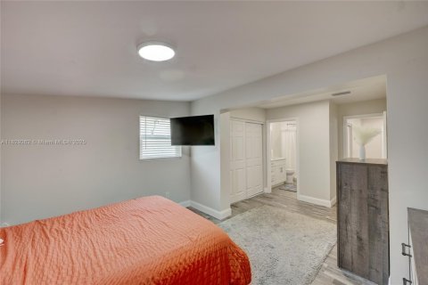 House in Palm Beach Gardens, Florida 3 bedrooms, 110.37 sq.m. № 1808980 - photo 20