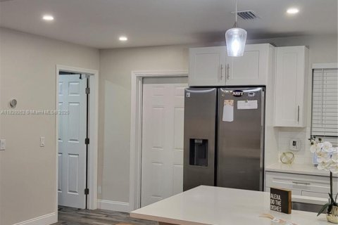 House in Palm Beach Gardens, Florida 3 bedrooms, 110.37 sq.m. № 1808980 - photo 8