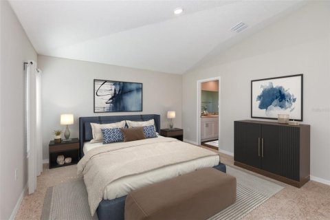 House in Winter Haven, Florida 5 bedrooms, 280.19 sq.m. № 2216813 - photo 4