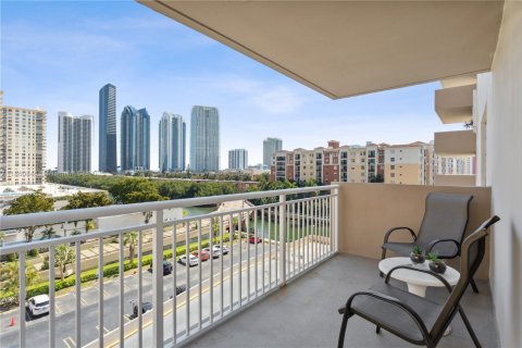 Copropriété à louer à Sunny Isles Beach, Floride: 2 chambres, 143.44 m2 № 1895378 - photo 10