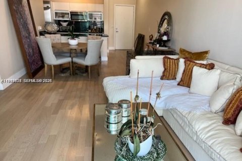 Купить кондоминиум в Майами, Флорида 1 спальня, 71.91м2, № 2049438 - фото 3