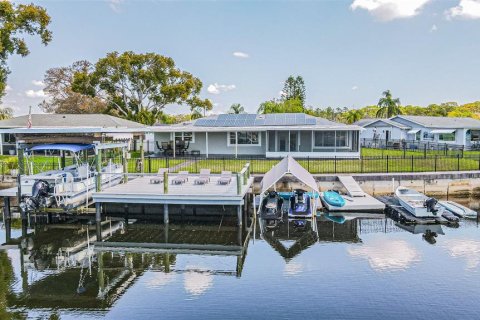 Casa en Holiday, Florida 3 dormitorios, 176.51 m2 № 2364723
