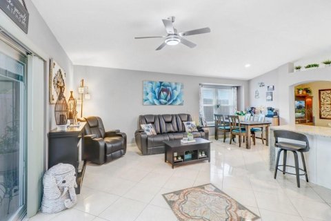 Villa ou maison à vendre à Valrico, Floride: 3 chambres, 171.59 m2 № 2149413 - photo 13