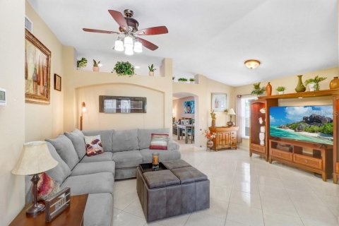 Villa ou maison à vendre à Valrico, Floride: 3 chambres, 171.59 m2 № 2149413 - photo 6