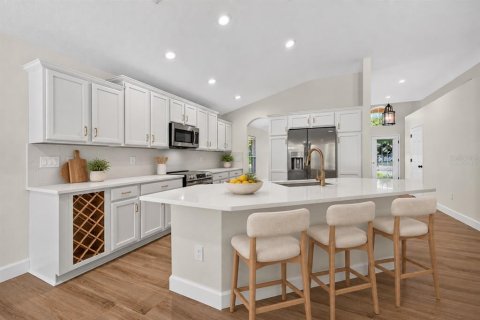 House in Tampa, Florida 3 bedrooms, 170.1 sq.m. № 2394257 - photo 7