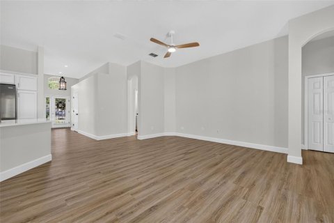 House in Tampa, Florida 3 bedrooms, 170.1 sq.m. № 2394257 - photo 30