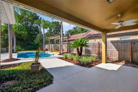 House in Tampa, Florida 3 bedrooms, 170.1 sq.m. № 2394257 - photo 20