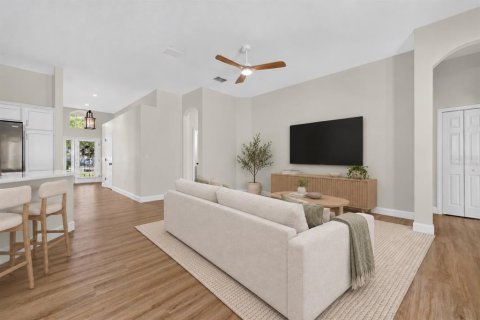 House in Tampa, Florida 3 bedrooms, 170.1 sq.m. № 2394257 - photo 11