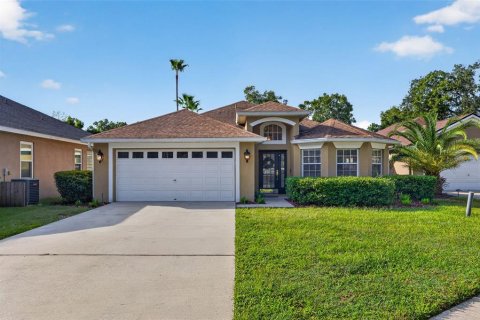 House in Tampa, Florida 3 bedrooms, 170.1 sq.m. № 2394257 - photo 2