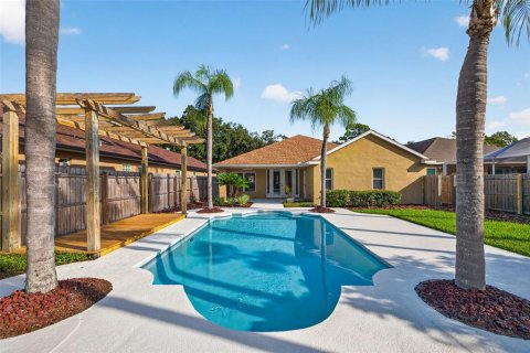 House in Tampa, Florida 3 bedrooms, 170.1 sq.m. № 2394257 - photo 3