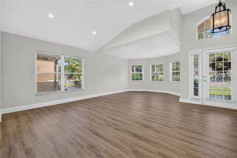 House in Tampa, Florida 3 bedrooms, 170.1 sq.m. № 2394257 - photo 27