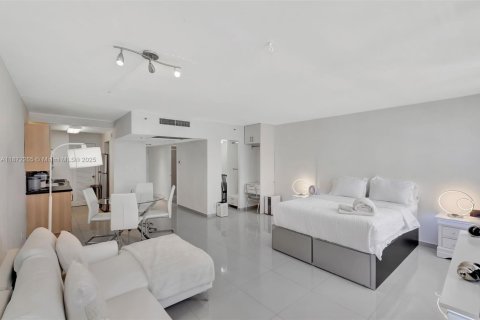 Copropriété à vendre à Miami Beach, Floride: 48.31 m2 № 1895939 - photo 8
