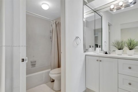 Copropriété à vendre à Miami Beach, Floride: 48.31 m2 № 1895939 - photo 17