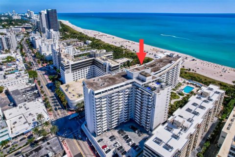 Copropriété à vendre à Miami Beach, Floride: 48.31 m2 № 1895939 - photo 24