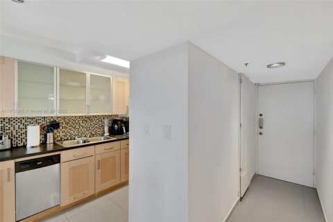 Copropriété à vendre à Miami Beach, Floride: 48.31 m2 № 1895939 - photo 16