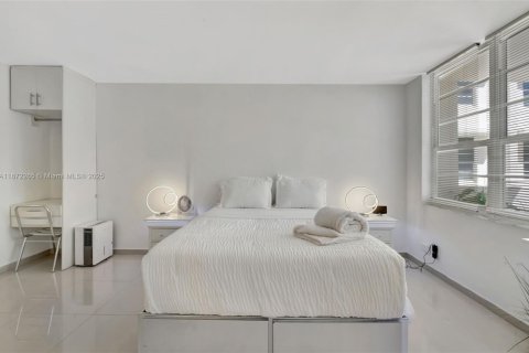 Copropriété à vendre à Miami Beach, Floride: 48.31 m2 № 1895939 - photo 10