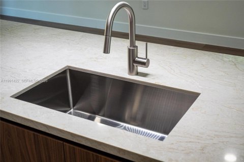 Touwnhouse à vendre à Miami, Floride: 4 chambres № 2052206 - photo 21