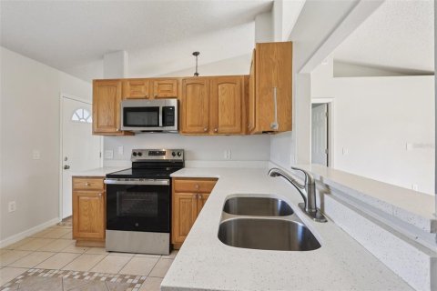 Villa ou maison à vendre à Deltona, Floride: 3 chambres, 112.41 m2 № 1829066 - photo 7