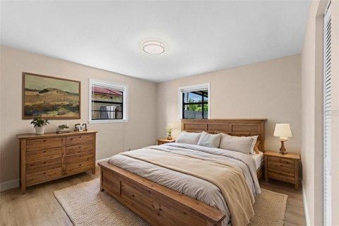 Купить виллу или дом в Саут-Дайтона, Флорида 8 комнат, 106.84м2, № 1908717 - фото 13