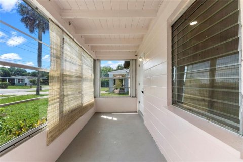 Купить виллу или дом в Саут-Дайтона, Флорида 8 комнат, 106.84м2, № 1908717 - фото 4